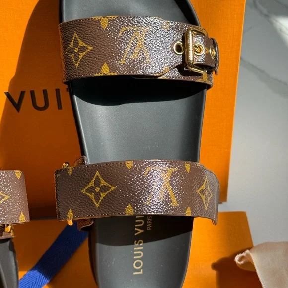 Louis Vuitton Bom Dia Flat Comfort Mules - Picture 9 of 15